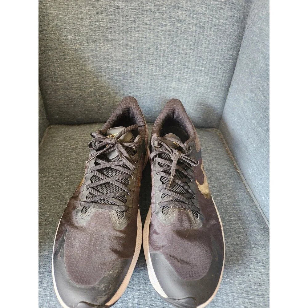 Nike Air Zoom Winflo 8 Running Shoes Black & Gold Men's 13